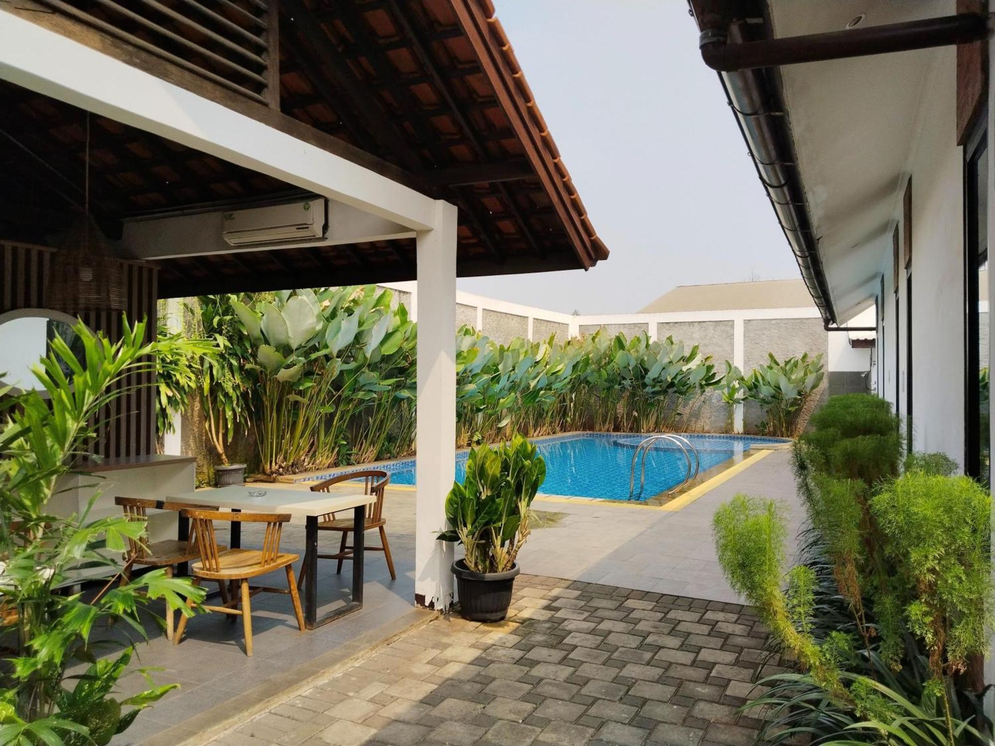 Dejati House Hotel เบกาซิ ภายนอก รูปภาพ